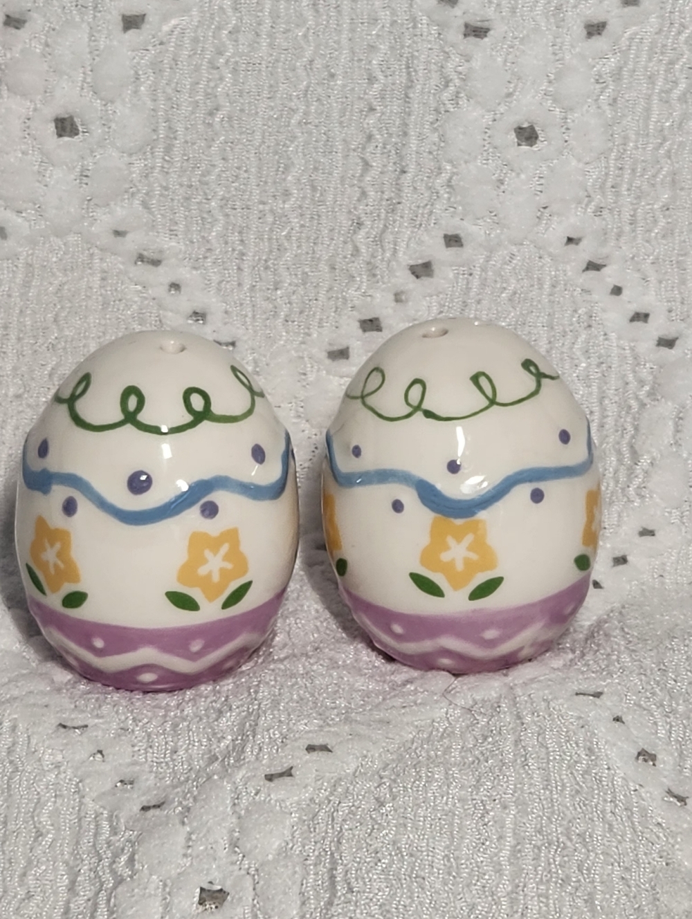 Decorative Ceramic Salt And Pepper Floral Eggs